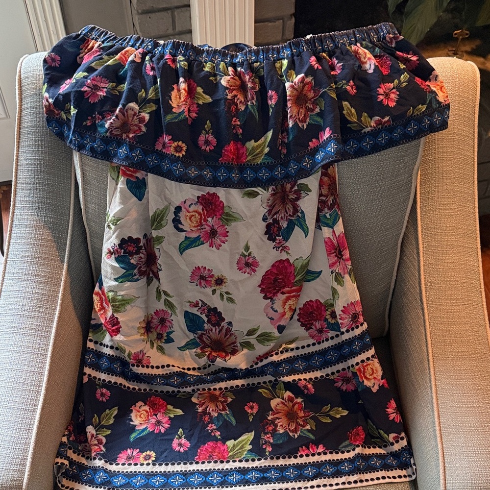Blue Rain Floral Off-Shoulder Dress - Navy and White